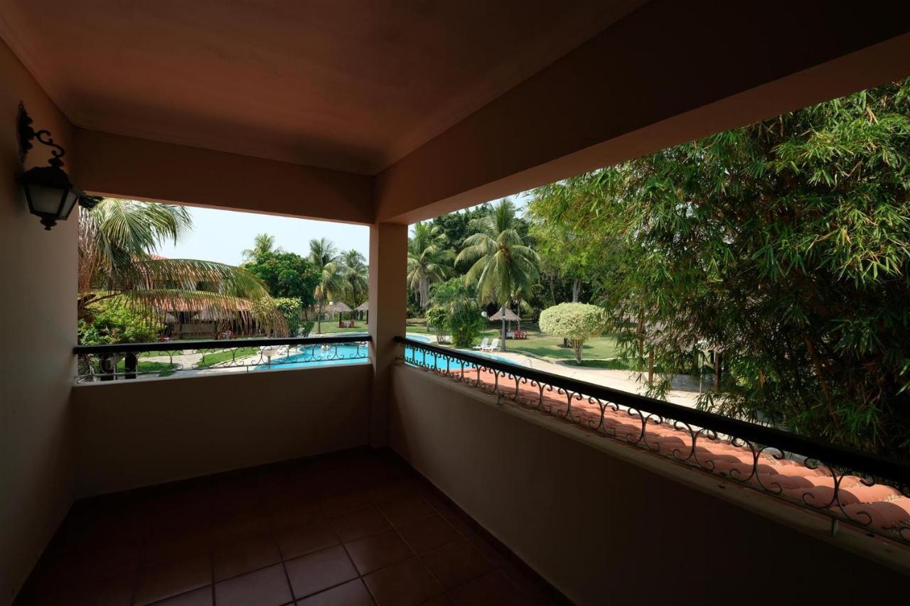 El Pantanal Hotel & Resort Puerto Quijarro  Eksteriør bilde