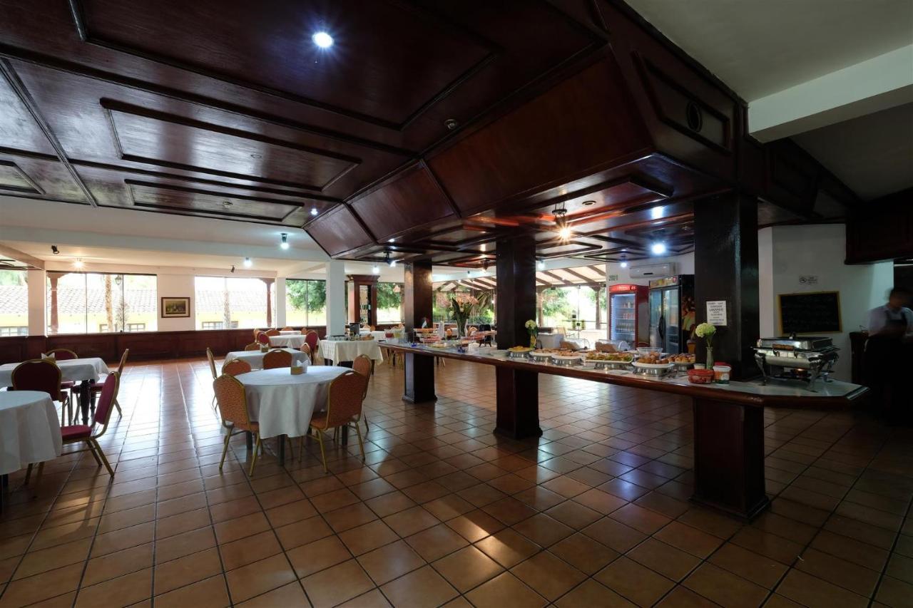El Pantanal Hotel & Resort Puerto Quijarro  Eksteriør bilde