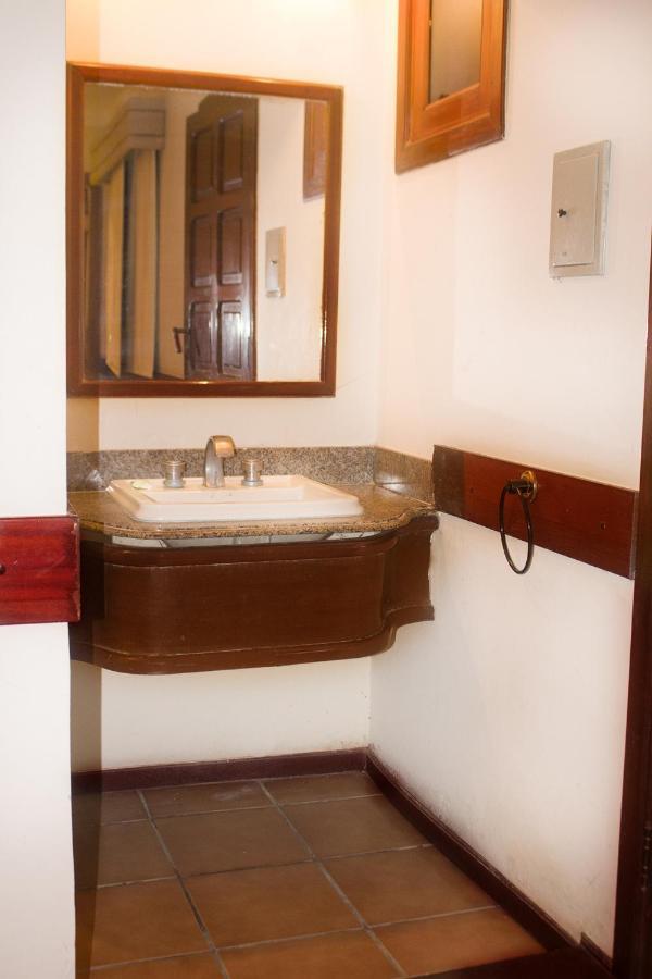 El Pantanal Hotel & Resort Puerto Quijarro  Eksteriør bilde
