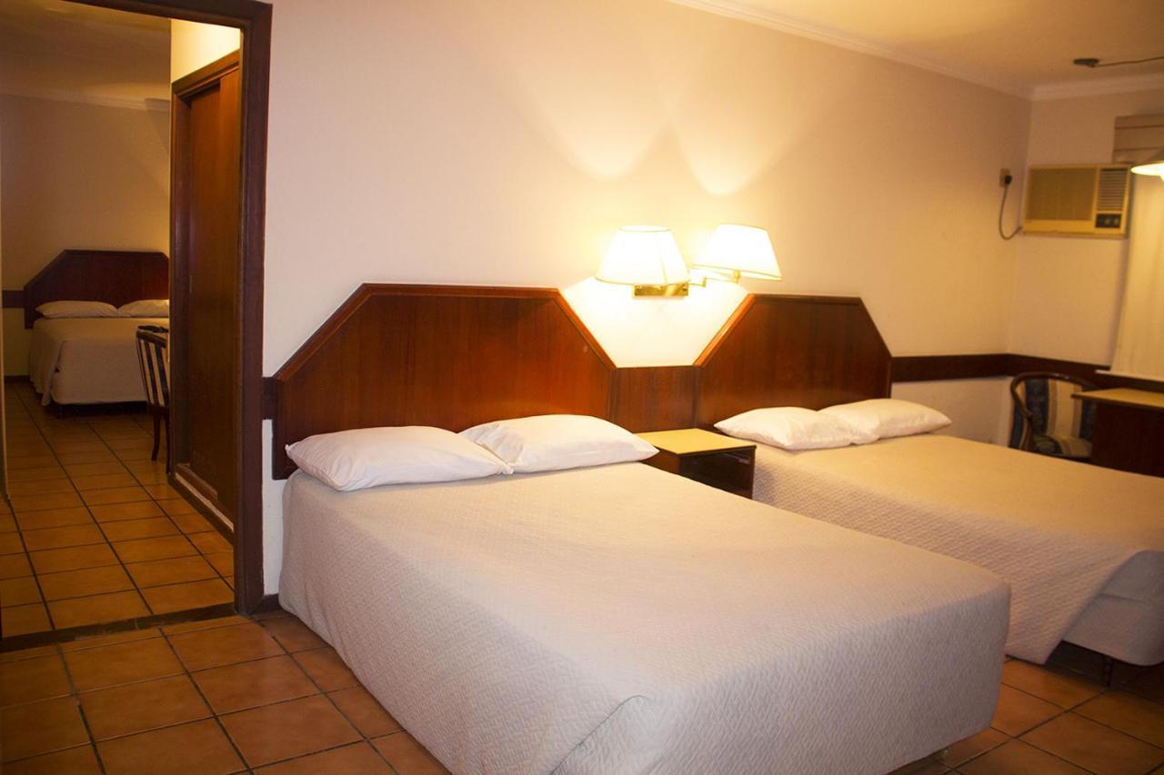 El Pantanal Hotel & Resort Puerto Quijarro  Eksteriør bilde